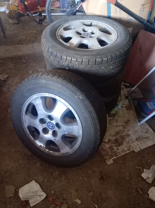 Покрышка с дисками 215/60R16