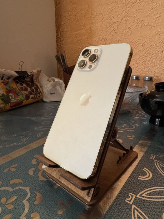 Продам Iphone 12 pro max 128gb