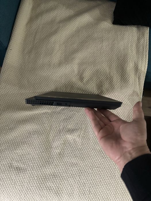 Lenovo Legion Gaming• i7-9750H• 16gb ram• GTX 1650• SSD 512