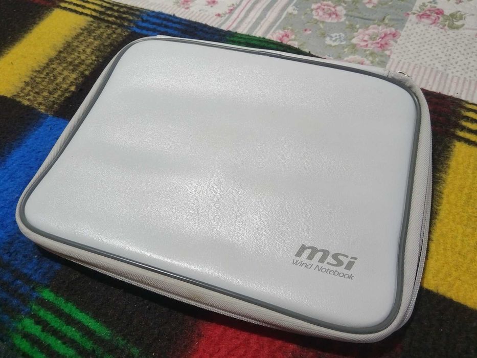 чанта (калъф) за ноутбук MSI