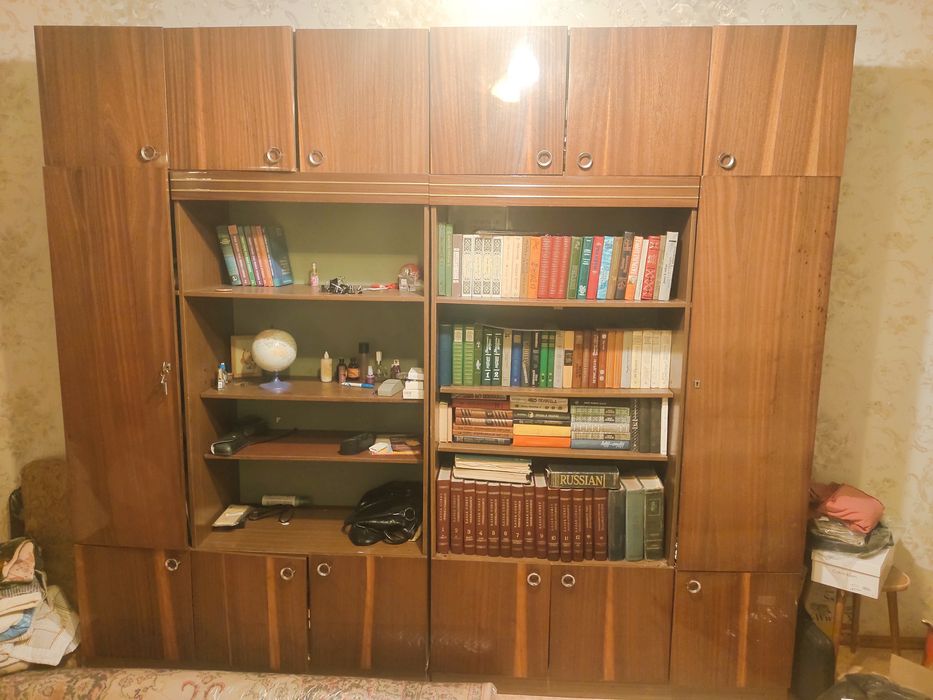 Стенка в гостиную