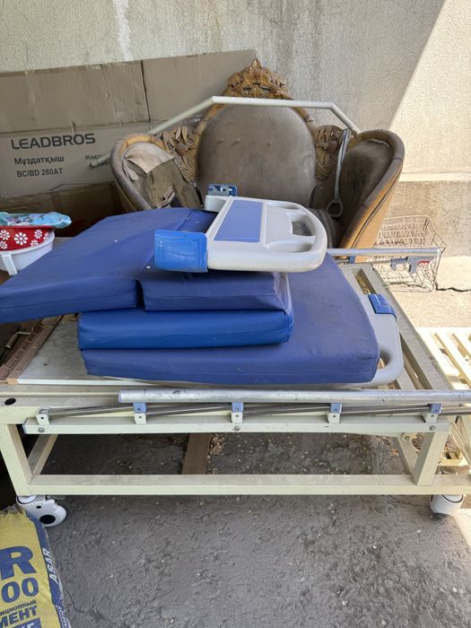 Кровать для больных