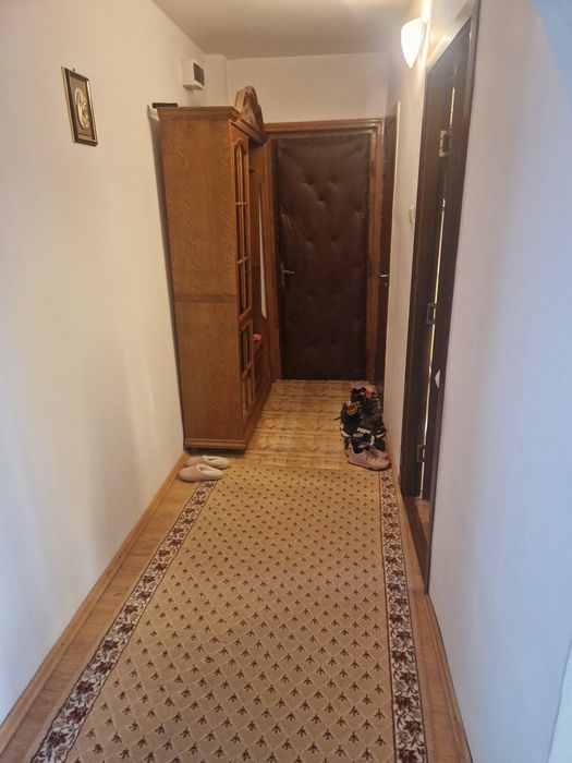 Apartament 2 camere+ parcare exterioara
