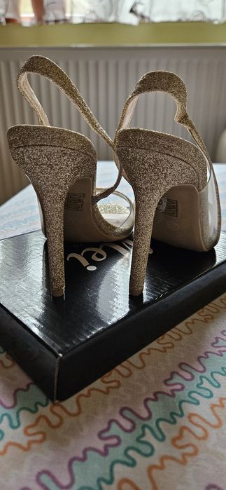 Sandale femei marimea 35