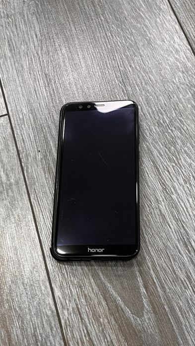 Смартфон Honor 9 на Kirin 659