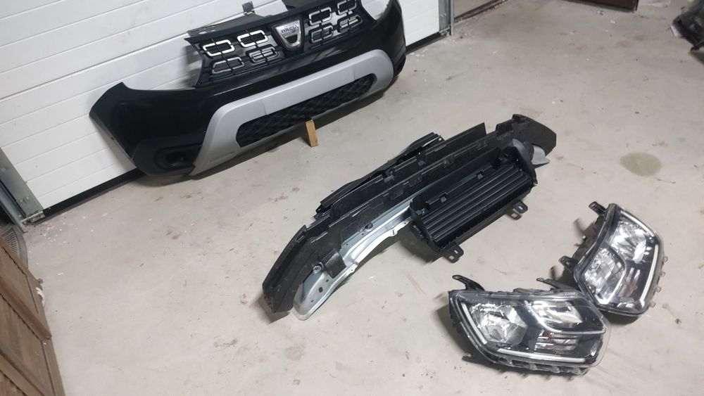 Bara fata , faruri, trager, traversa,volet Dacia Duster 2018,2019