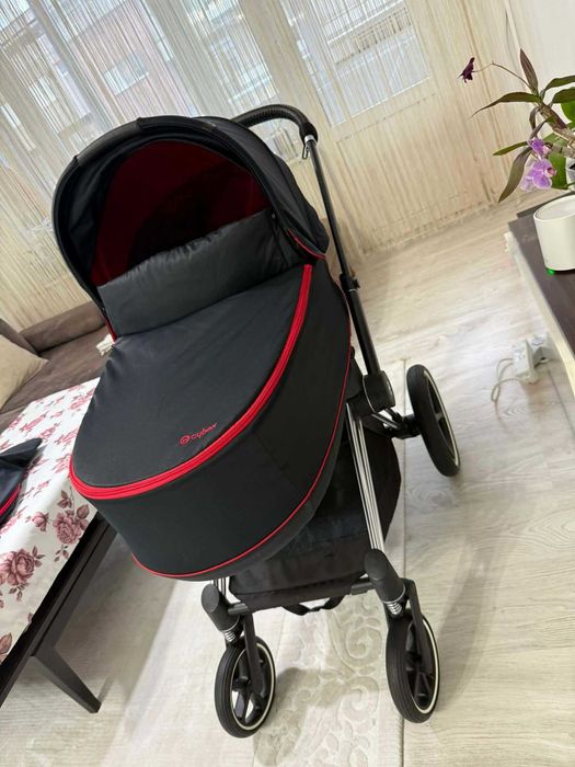 Cybex Priam Ferrari