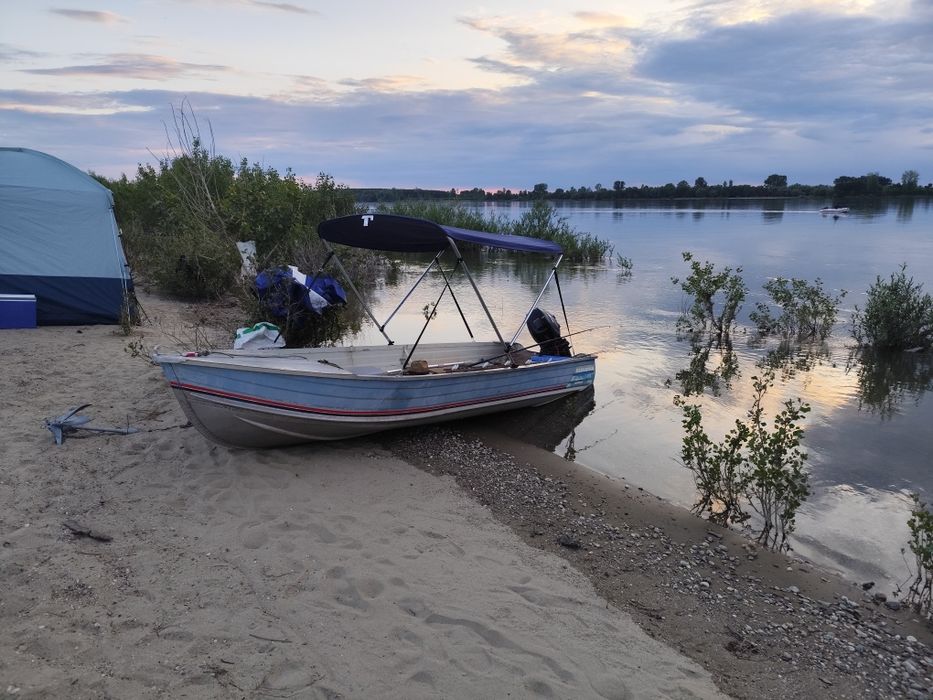 Canadian 4.30m Suzuki 9.9CP