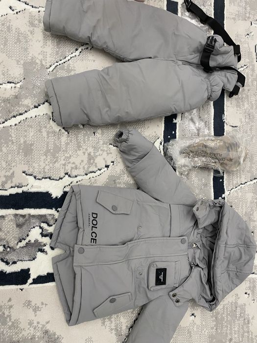 Продам детскую куртку