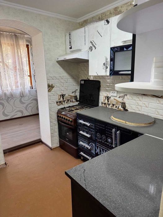 Срочно продаётся 4-комнатная квартира