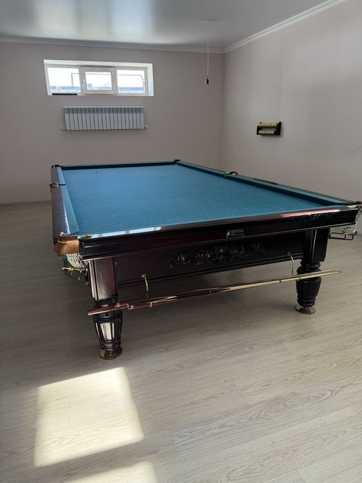 Бильярдный стол