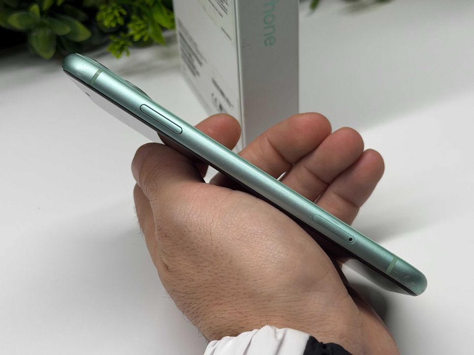 iPhone 11 64GB 100% Батерия Green
