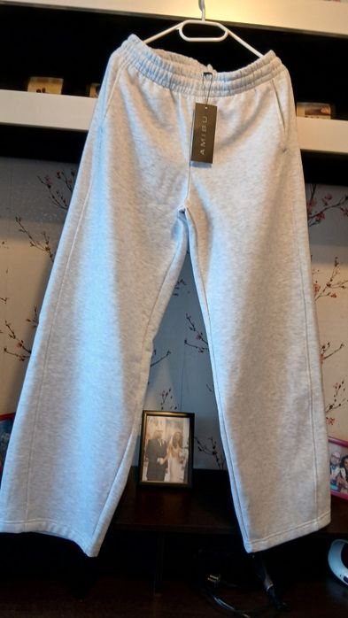 Pantaloni damă de la New Yorker