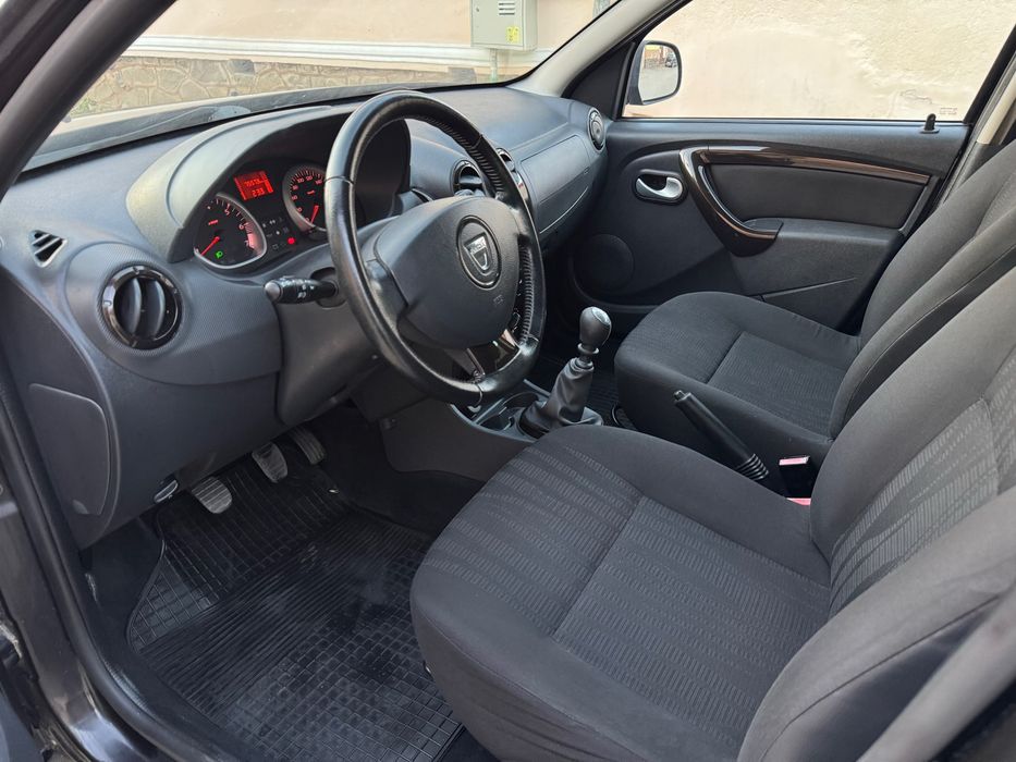 Dacia duster 4x4 2012 1.6 16v kilometri reali!stare impecabila.