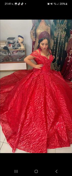 Булченски и официални рокли