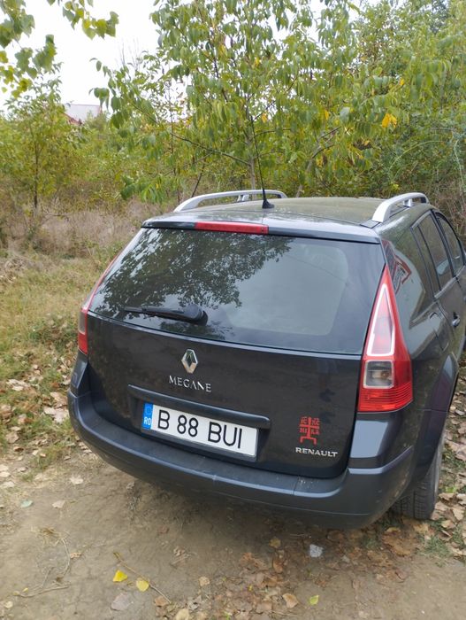 Dezmembrez Renault Megane 2 .