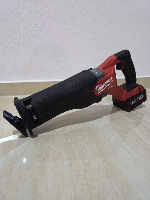 Fierastrau Sabie Milwaukee M18 FSZ