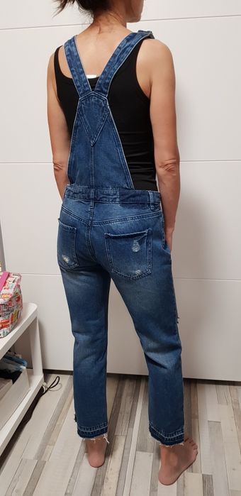 Salopeta blugi "Stradivarius"noua,masura 36