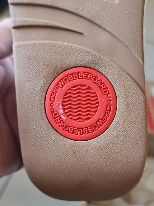 Vind Slapi noi Fitflop Dama