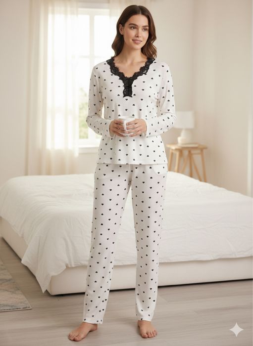 Женские красивые пижамы