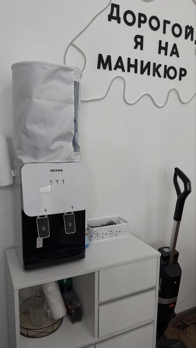 Сдаются места для аренды в салоне