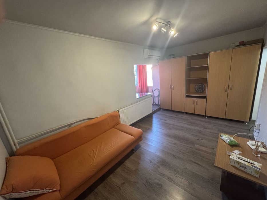 Închiriez Garsoniera Confort 1 Micalaca + Loc de Parcare