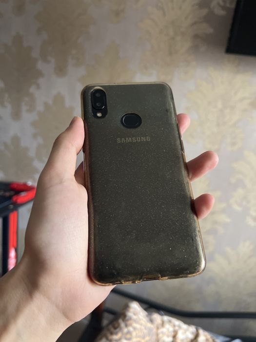 Samsung телефон