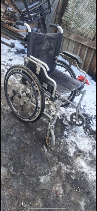 Инвалидная коляска