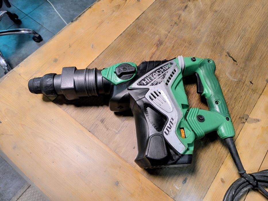 Перфоратор HITACHI - DH40MRY