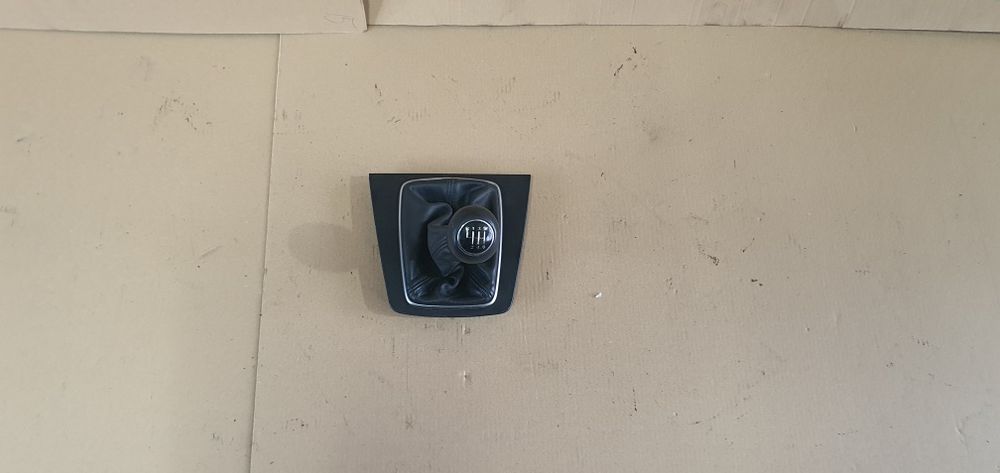 Nuca schimbator cu manson 6 trepte audi a4 b7 audi a4 b6 2.0 1.9 tdi BLB BRE BRD BPW AVF 2001 - 2007