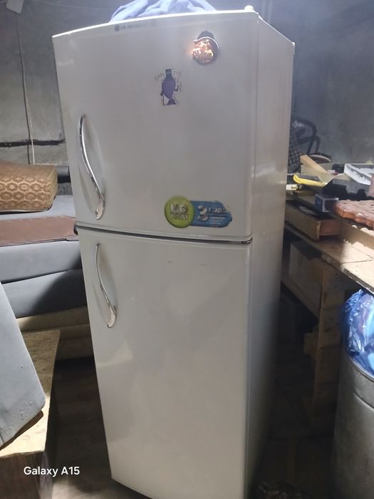 Продам холодильник