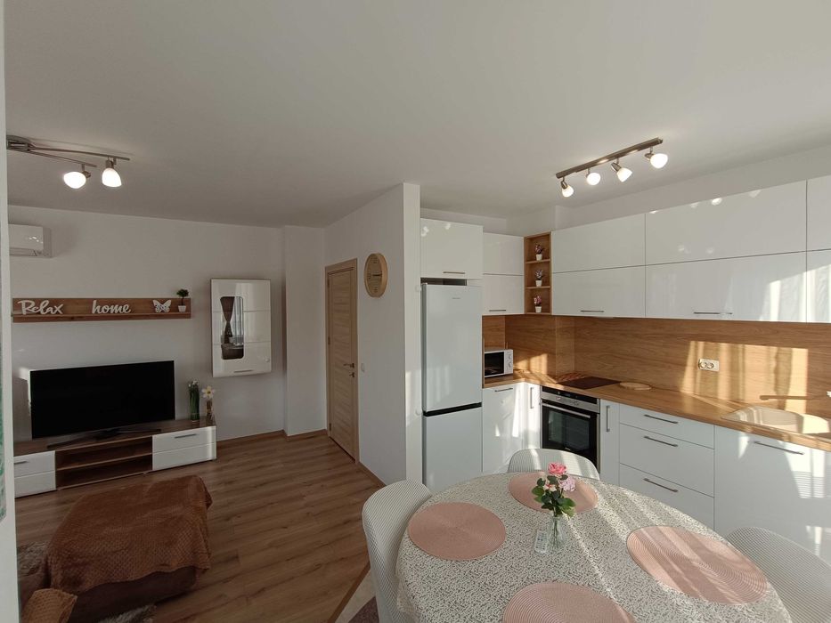 Луксозен Апартамент Под Наем