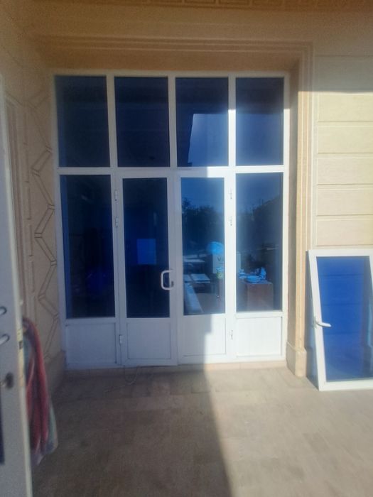 Аква витраж сотилади.