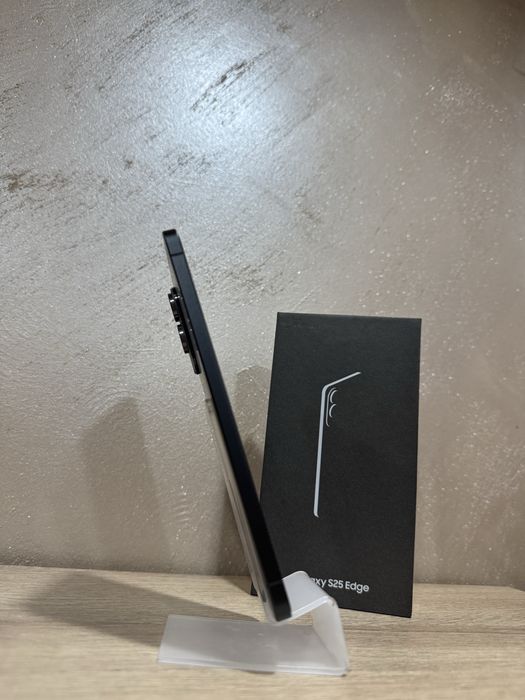 КАТО НОВ! Samsung Galaxy S25 Edge | 512GB | 24 м. гаранция | Titanium Jetblack / Черен