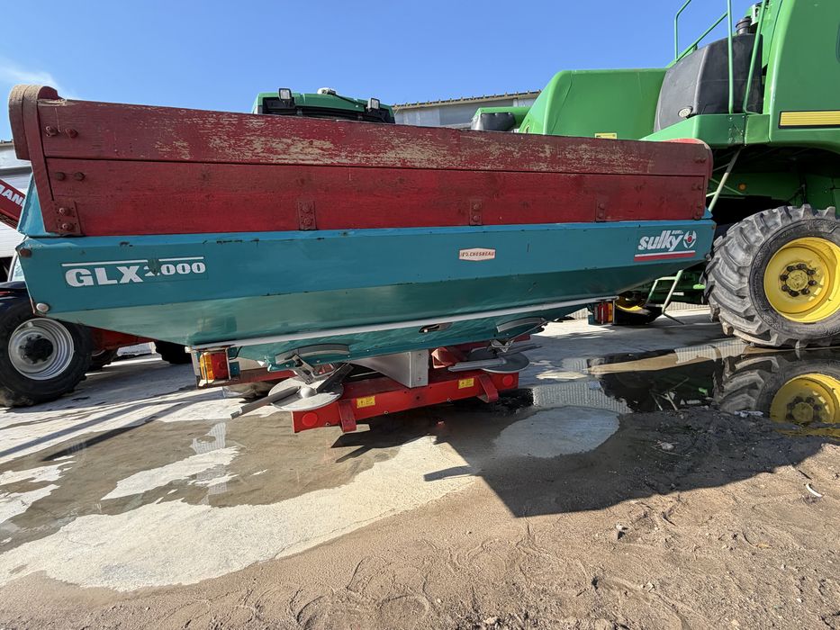 Distribuitor azotat M.I.C. azotat Kwerneland Amazone Lely