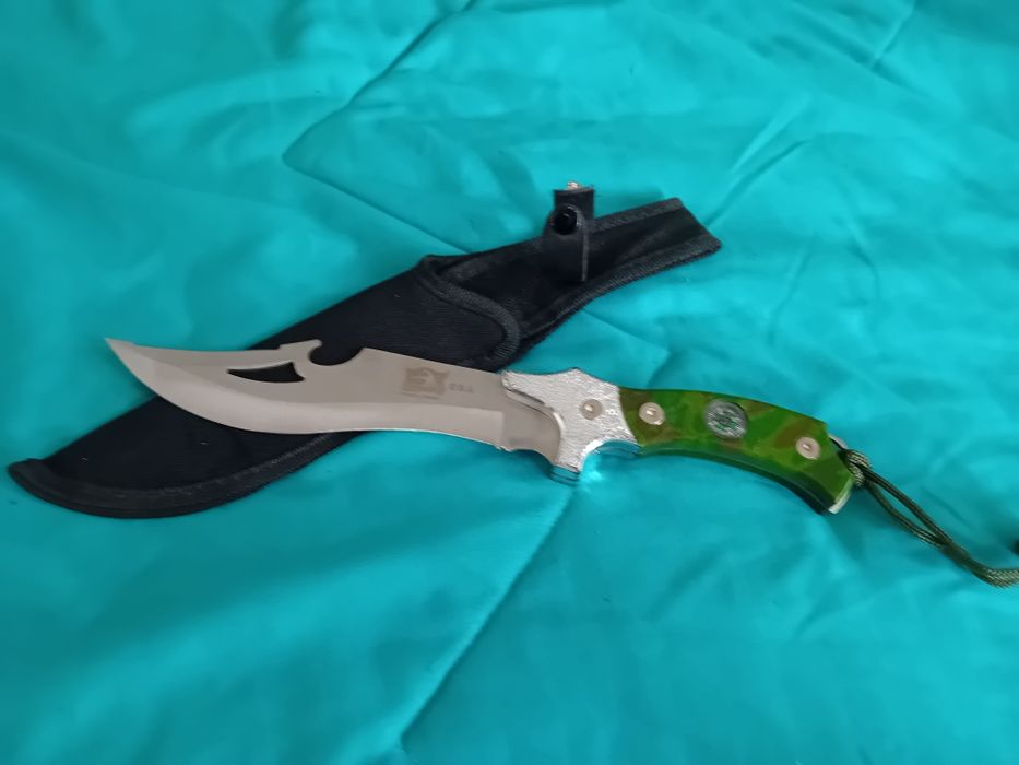 ¥ vand cuțit de vânătoare nou