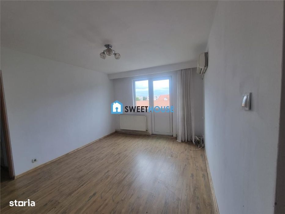 Apartament cu trei camere zona centrala