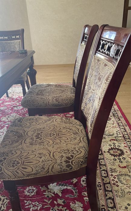 Продам стол со стульями