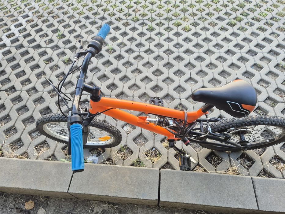 Se vinde Bicicleta copii 20'