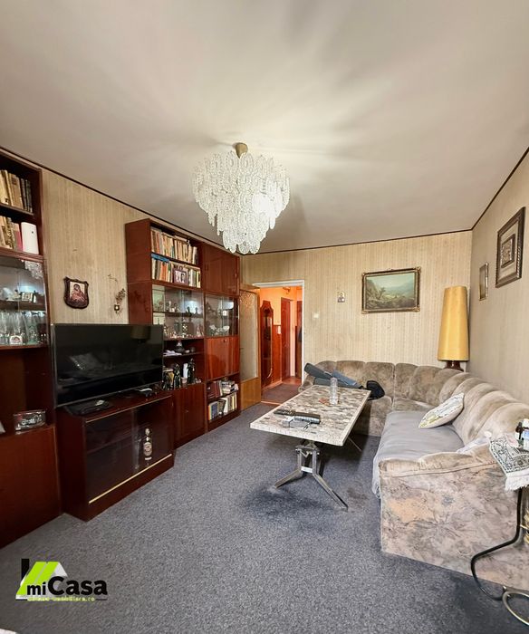 Apartament 3 camere 77500 NEGOCIABIL în Micro 19