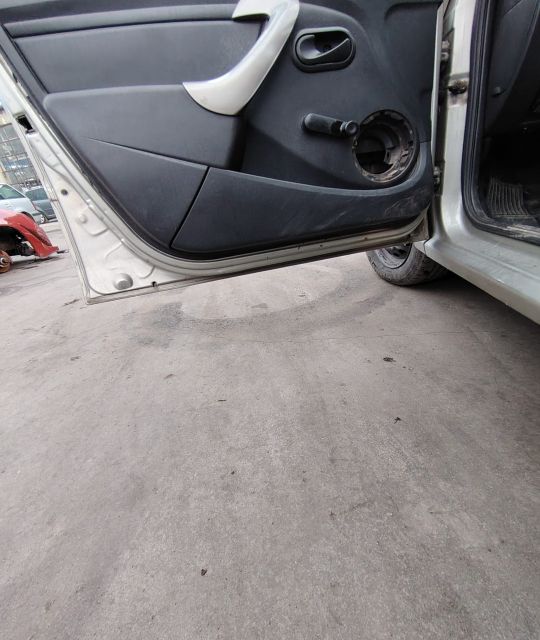 Electroventilator / Ventilator racire motor / AC Dacia Logan 2011