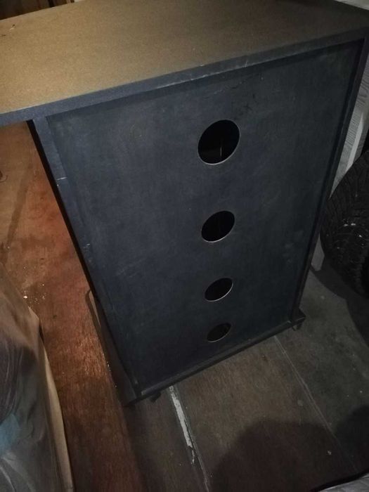 Тумба под телевизор / шкаф