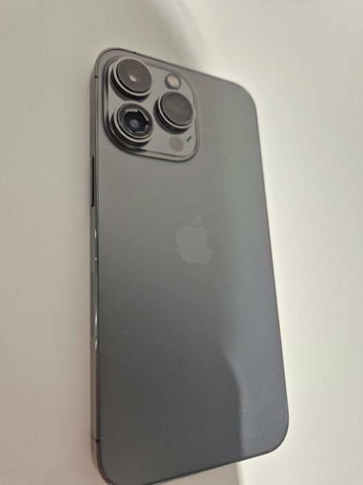 Iphone 13 pro , samsung s24