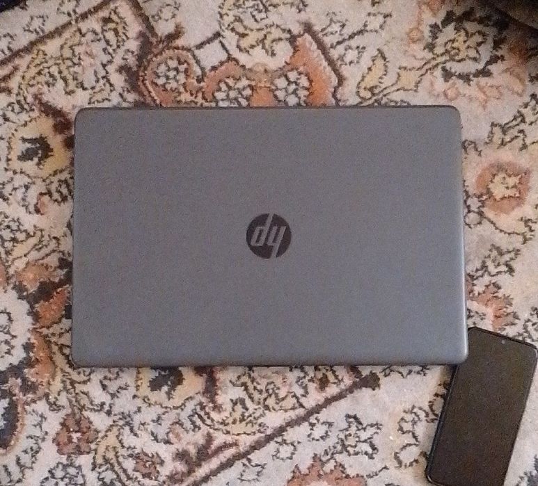 Noutbook HP  1 terabayt