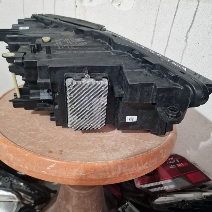 Audi Q4 E-tron matrix  2023 ляв фар