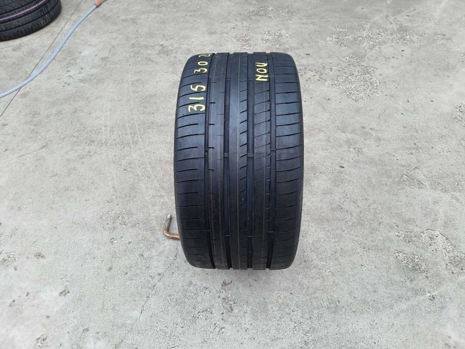 O anvelopa noua de vara 315 30 21 goodyear supersport