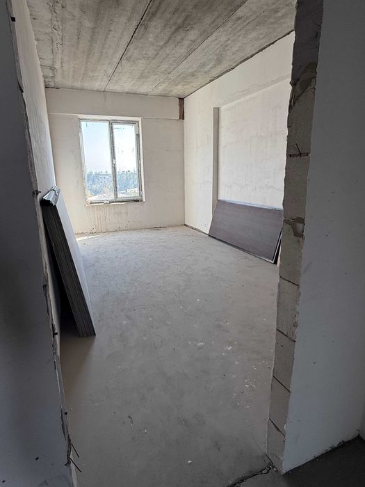 Продаётся 3-комнатная квартира Яшнабадский район (Базар Кадышева)