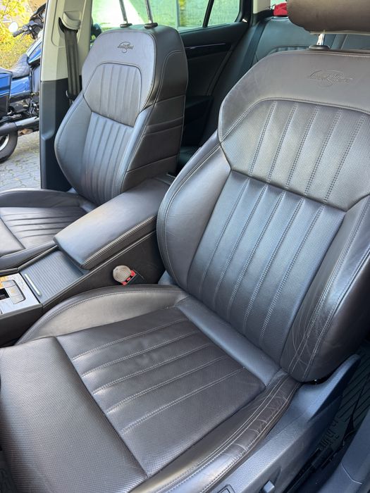 Skoda Superb LAURIN&KLEMENT 2.0 TDI-DSG /Panoramic/Ventilatie