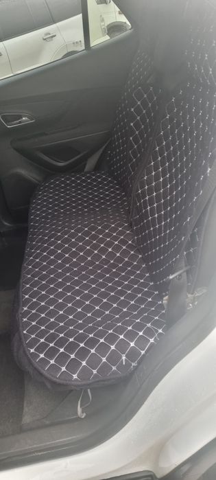 Чехлы для автомобилей