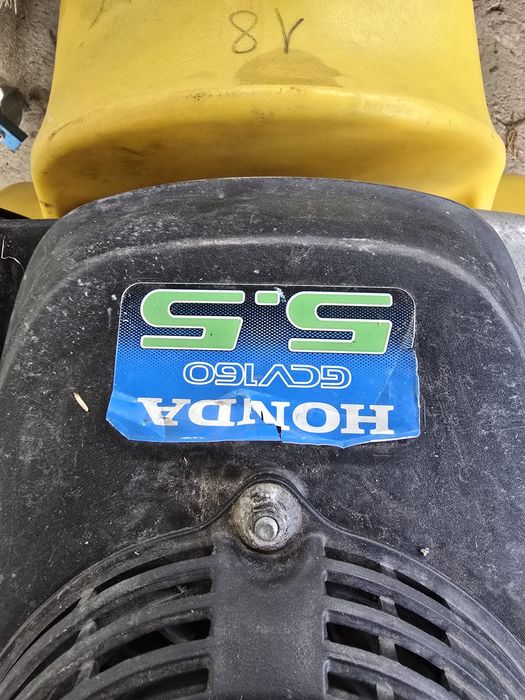 Vând / Schimb Măturătoare mecanică autopropulsată Tielbürger / Cramer – Motor Honda GCV 160 (5.5 CP)